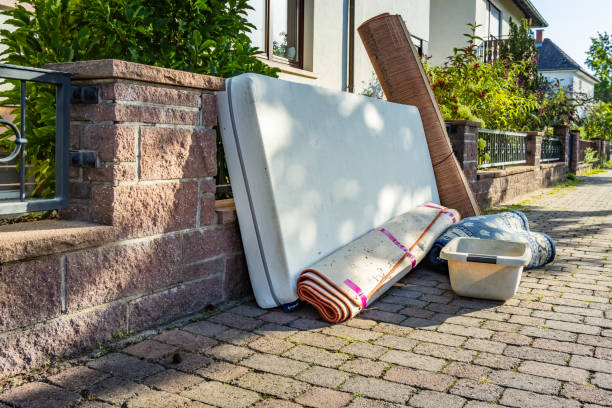 Best Electronics Removal Services  in Garden City, NY